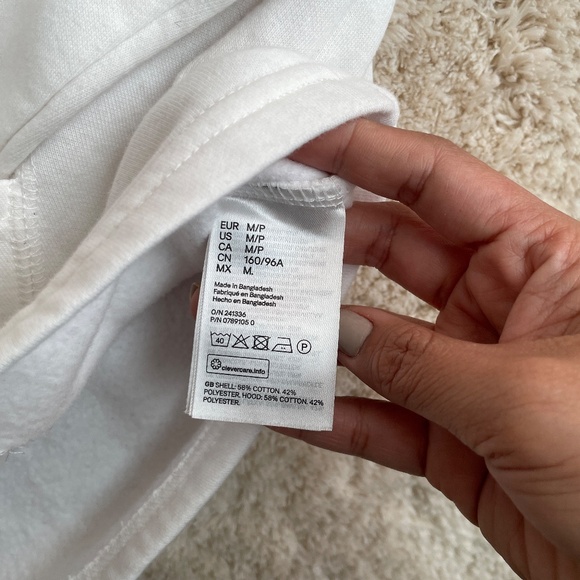H&M Hoodie Womens Size M White Warm Lining Long Sleeve Crop Top - Picture 4 of 10